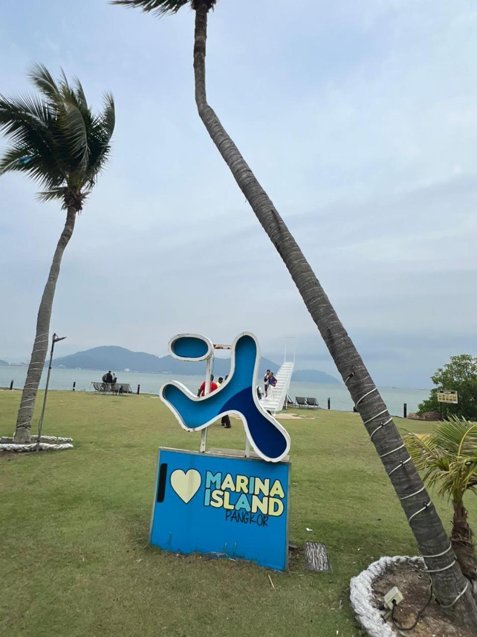 Marina Island Tiara Bay Villa Lumut Luaran gambar